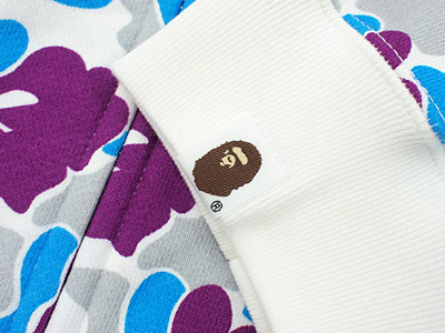 A BATHING APE 横浜限定カラー '猿迷彩'ジップパーカー カモ