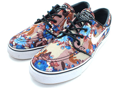 NIKE ナイキ サイズ:26.0cm ZOOM STEFAN JANOSKI PR BLUE FLORAL DIGI CAMO (482972-904) ステファン ジャノスキー マルチカラー ブラック US8 ローカット スニーカー シューズ 靴【メンズ】【中古】【美品】【K4239】 NIKE SB ZOOM STEFAN JANOSKI PR ステファンジャノスキー FLORAL