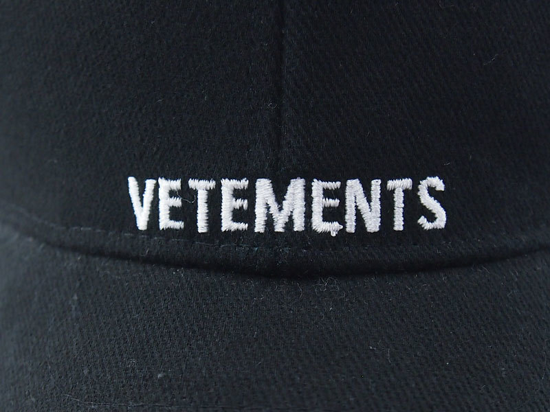 VETEMENTS 'LOGO CAP'ロゴ 刺繍 キャップ 黒 ブラック 6パネル ...